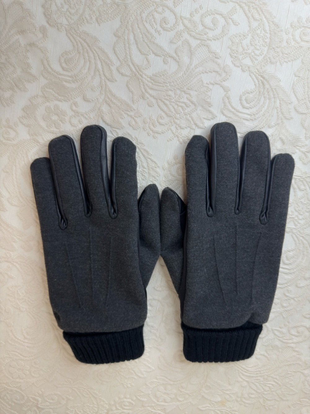 Dockers Charcoal Gray Men's Knit-Cuff Winter Gloves(Size XL)